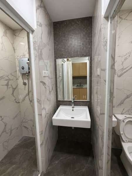 Servis Apartment untuk Disewa di The Grand Subang Jaya SS13 - Wilson Ching - Bathroom - PropertyGuru.com.my