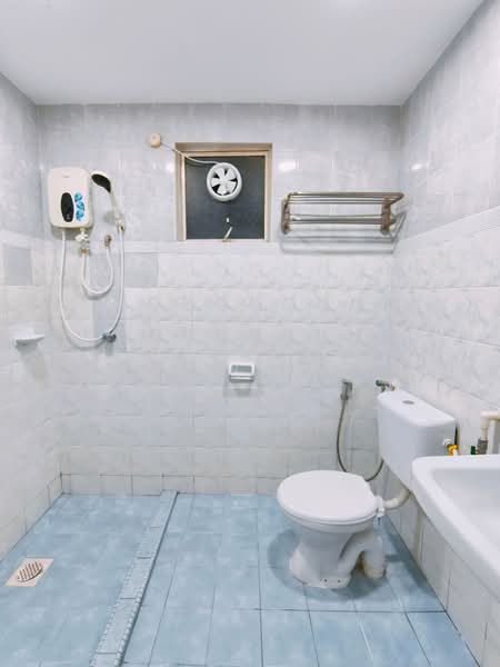 Kondominium untuk Disewa di Medan Putra Condominium - Sean Lim - Bathroom - PropertyGuru.com.my