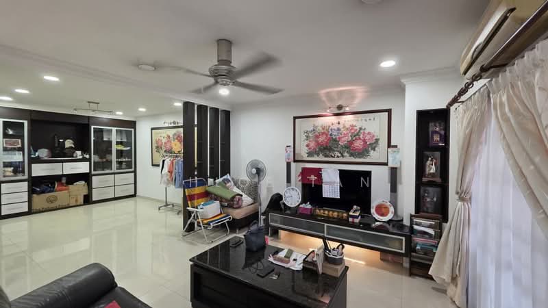 Rumah Teres 2 Tingkat untuk Dijual di Kota Kemuning (Shah Alam) - Chloe Tan - Living Room - PropertyGuru.com.my