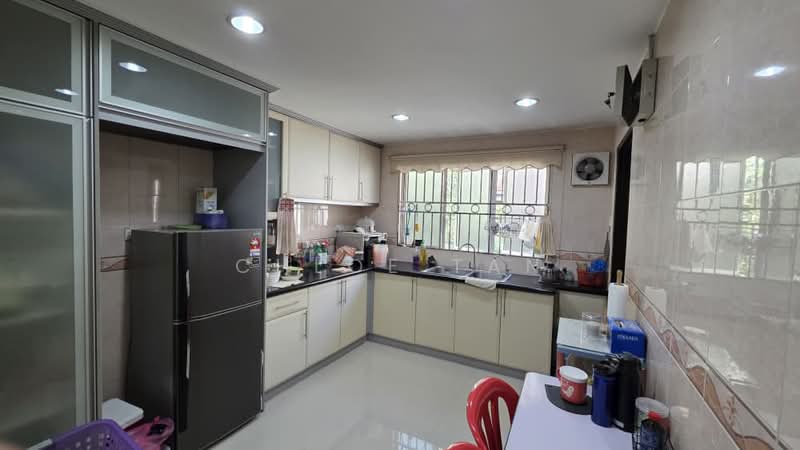 Rumah Teres 2 Tingkat untuk Dijual di Kota Kemuning (Shah Alam) - Chloe Tan - Kitchen - PropertyGuru.com.my