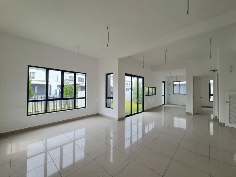 2-storey Terraced House for Sale in Telok Panglima Garang (Selangor) - Elyn Soo - Living Room - PropertyGuru.com.my