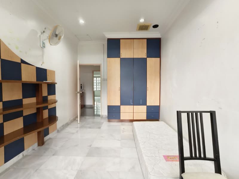 Rumah Teres 2 Tingkat untuk Dijual di Taman Bukit Idaman (Selayang) - Sean Lim - Bedroom - PropertyGuru.com.my