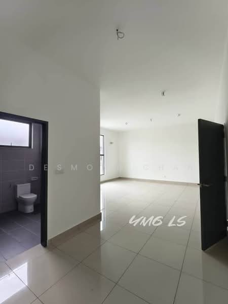 Semi-Detached House for Sale in Canary Garden (Klang) - Desmond Chan - Bathroom - PropertyGuru.com.my