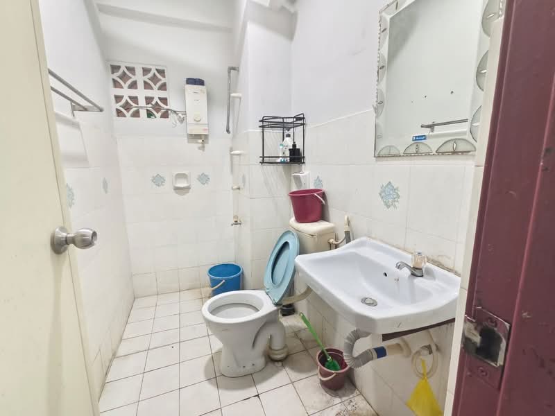 Apartment for Sale at Vista Seri Alam - Alex Sieh - PropertyGuru.com.my