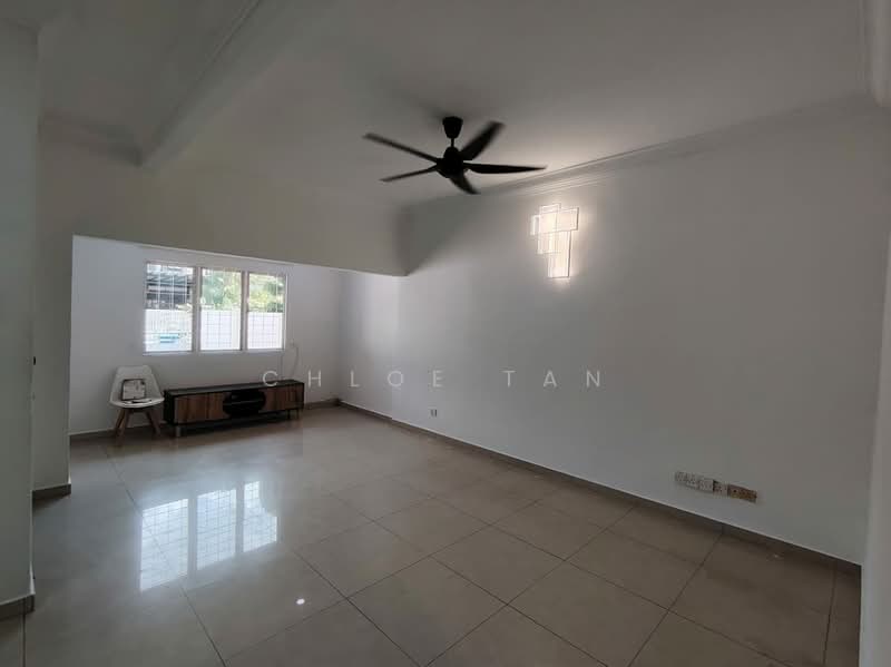 Rumah Teres 2 Tingkat untuk Dijual di Kota Kemuning (Shah Alam) - Chloe Tan - Living Room - PropertyGuru.com.my