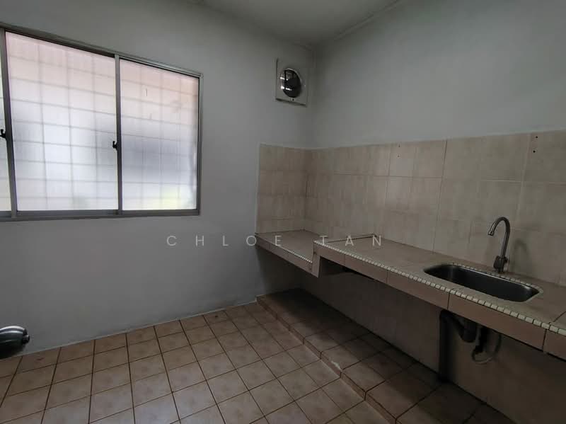 Rumah Teres 2 Tingkat untuk Dijual di Kota Kemuning (Shah Alam) - Chloe Tan - Kitchen - PropertyGuru.com.my