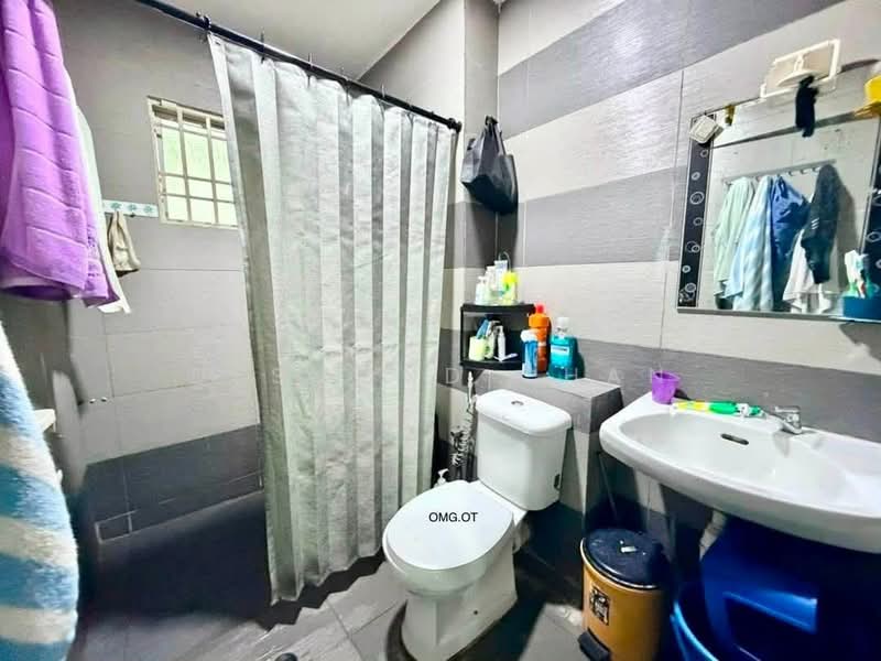 2-storey Terraced House for Sale in Bandar Botanic (Klang) - Desmond Chan - Bathroom - PropertyGuru.com.my