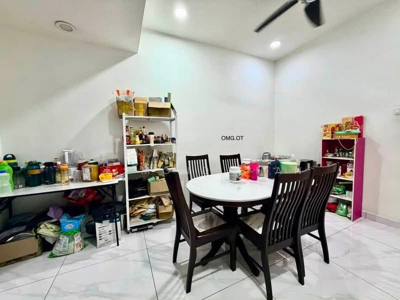 2-storey Terraced House for Sale in Bandar Botanic (Klang) - Desmond Chan - Dining Room - PropertyGuru.com.my