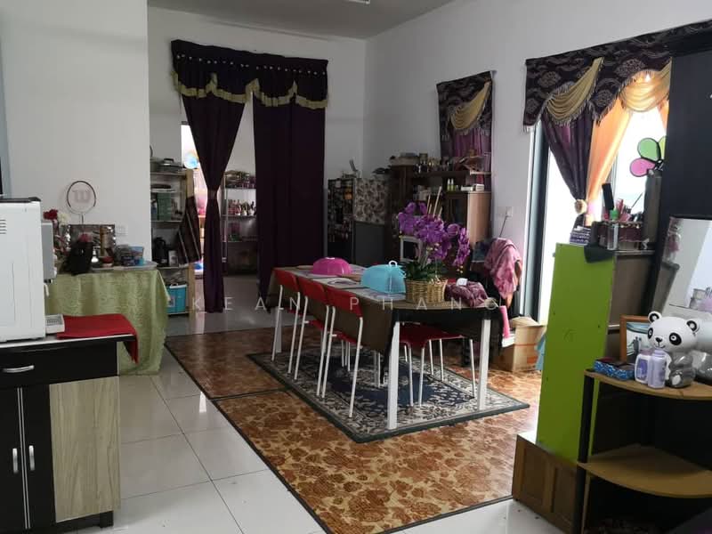 Semi-Detached House for Sale in Telok Panglima Garang (Selangor) - Kean Phang - Dining Room - PropertyGuru.com.my