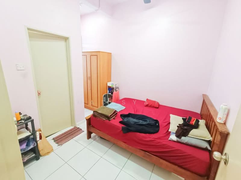 Terraced House for Sale in Bandar Mahkota Banting (Tanjong Duabelas) - Ahmad Syafiq - PropertyGuru.com.my
