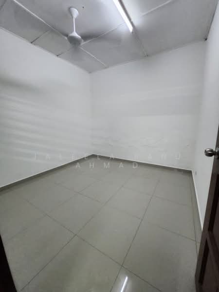Bungalow for Rent in Kampung Jawa (Klang) - Jaleela Banu Ahmad - Interior - PropertyGuru.com.my