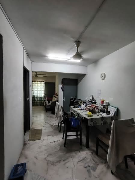 Pangsapuri untuk Dijual di Pandan Lake View - Raymond Siew - Corridor - PropertyGuru.com.my