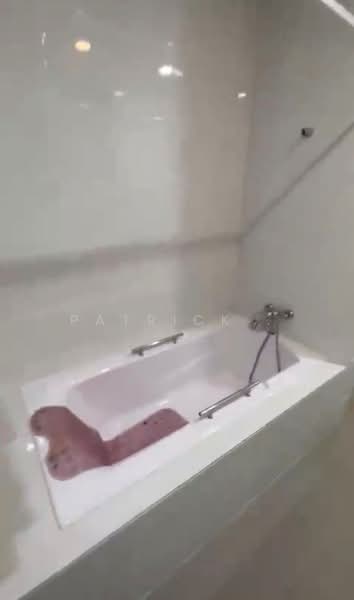 Kondominium untuk Disewa di 98 Nibong Residence - Patrick . - Bathroom - PropertyGuru.com.my