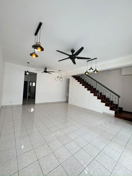 Semi-Detached House for Rent in Setia Impian (Setia Alam) - Jaleela Banu Ahmad - Living Room - PropertyGuru.com.my