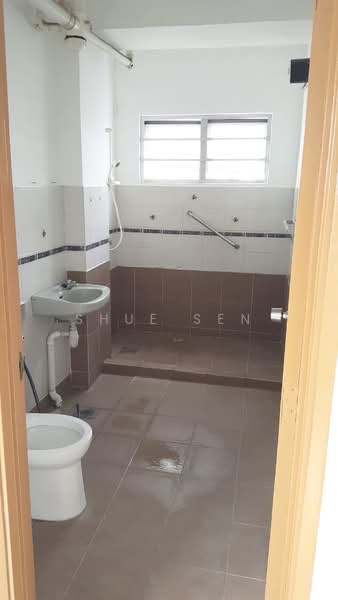 Kondominium untuk Disewa di Bam Villa - Shue Sen - Bathroom - PropertyGuru.com.my
