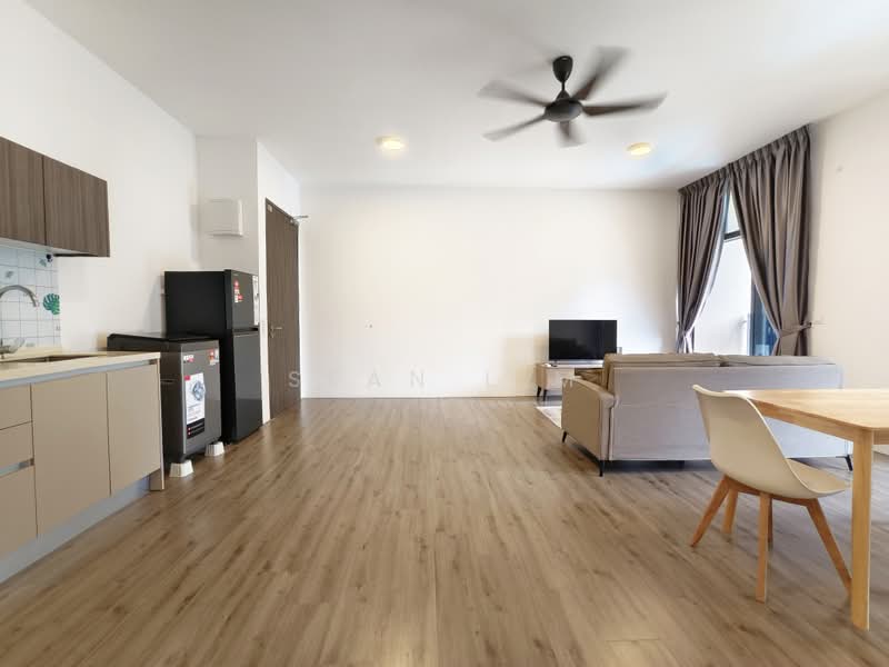 Servis Apartment untuk Dijual di Henna Residence @ The Quartz WM - Sean Lim - Living Room - PropertyGuru.com.my