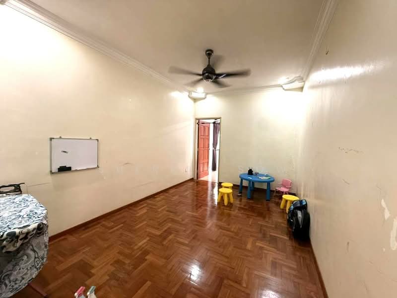 Semi-Detached House for Sale in Taman Impian Emas (Skudai) - Sherrly Sow - Living Room - PropertyGuru.com.my