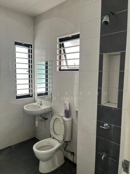 2-storey Terraced House for Rent in Klang (Selangor) - Jaleela Banu Ahmad - Bathroom - PropertyGuru.com.my