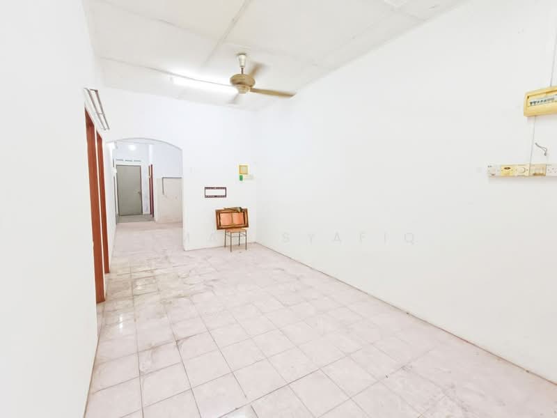 Rumah Teres 1 Tingkat untuk Dijual di Taman Manggis Jaya (Banting) - Ahmad Syafiq - PropertyGuru.com.my