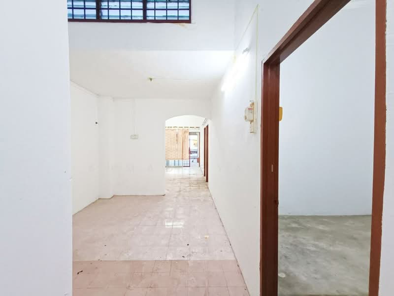 Rumah Teres 1 Tingkat untuk Dijual di Taman Manggis Jaya (Banting) - Ahmad Syafiq - PropertyGuru.com.my