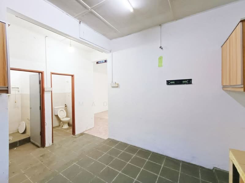 Rumah Teres 1 Tingkat untuk Dijual di Taman Manggis Jaya (Banting) - Ahmad Syafiq - PropertyGuru.com.my
