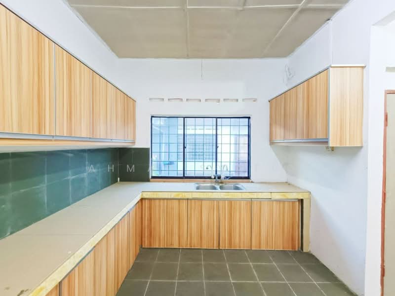 Rumah Teres 1 Tingkat untuk Dijual di Taman Manggis Jaya (Banting) - Ahmad Syafiq - PropertyGuru.com.my