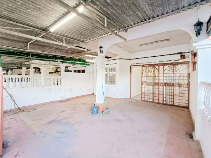 Rumah Teres 1 Tingkat untuk Dijual di Taman Manggis Jaya (Banting) - Ahmad Syafiq - PropertyGuru.com.my