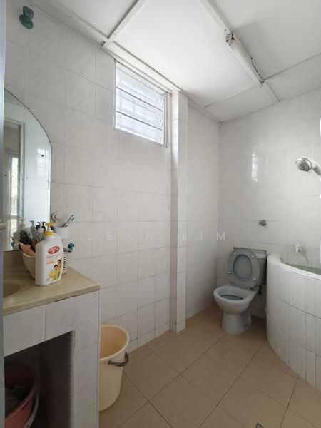 1.5-storey Terraced House for Sale in Taman Ehsan (Kepong) - Sean Lim - Bathroom - PropertyGuru.com.my