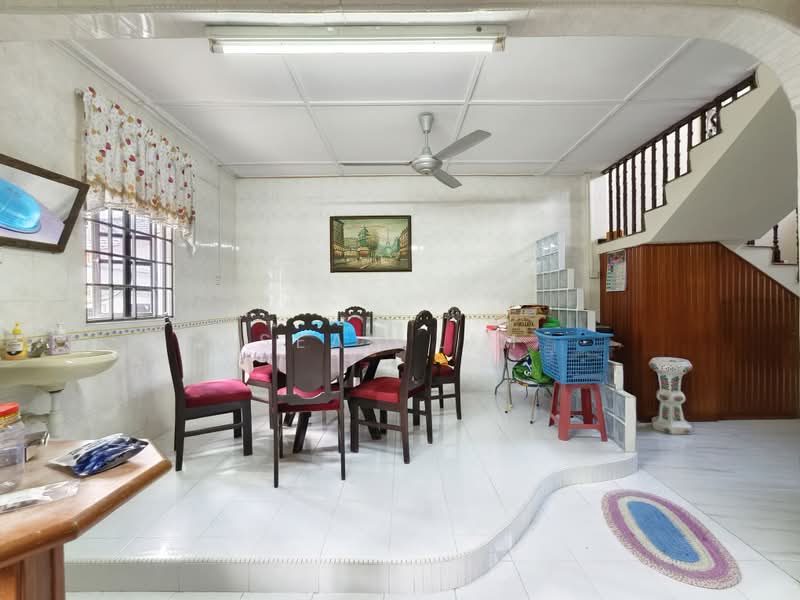 1.5-storey Terraced House for Sale in Taman Ehsan (Kepong) - Sean Lim - Dining Room - PropertyGuru.com.my
