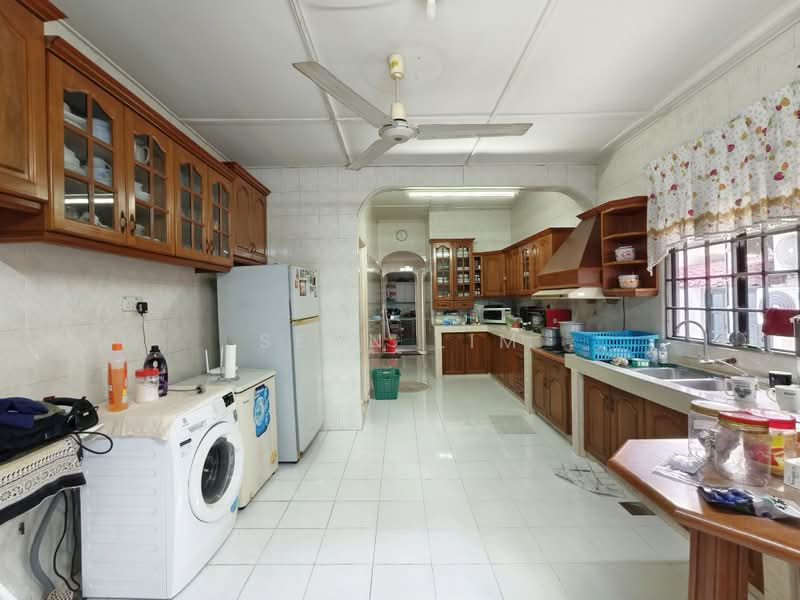 1.5-storey Terraced House for Sale in Taman Ehsan (Kepong) - Sean Lim - Kitchen - PropertyGuru.com.my