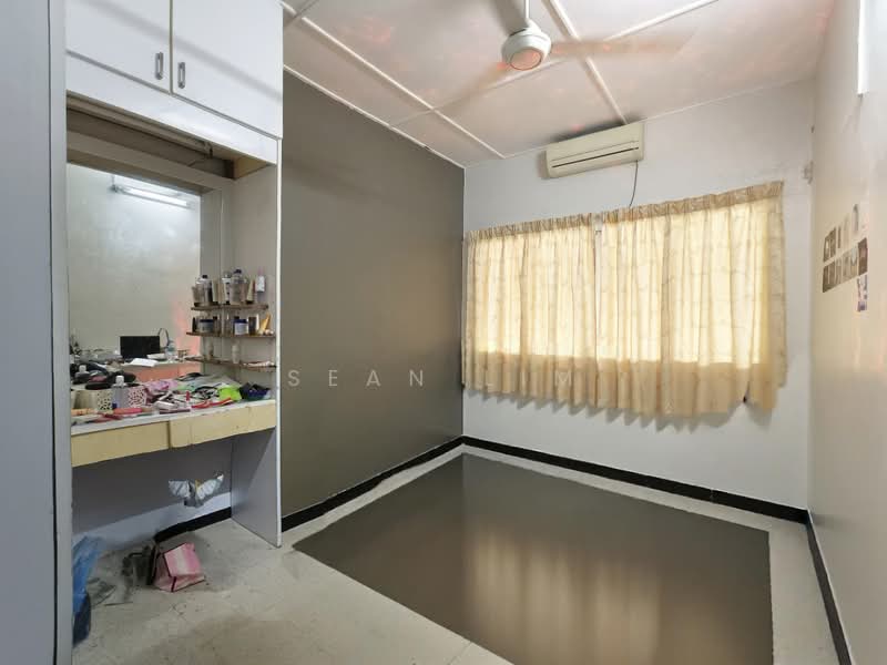 1.5-storey Terraced House for Sale in Taman Ehsan (Kepong) - Sean Lim - Study - PropertyGuru.com.my