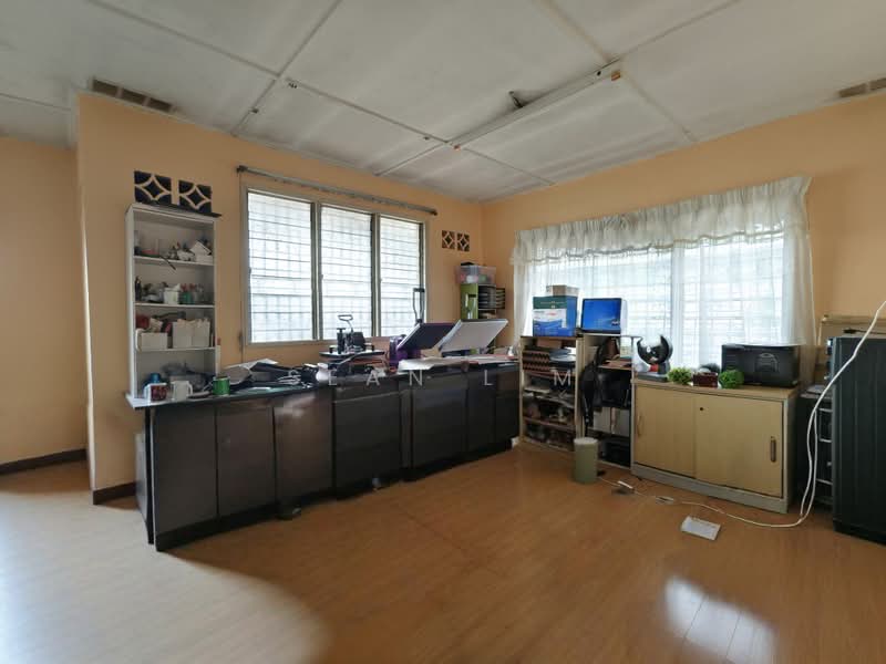 1.5-storey Terraced House for Sale in Taman Ehsan (Kepong) - Sean Lim - Study - PropertyGuru.com.my