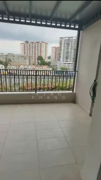 Servis Apartment untuk Dijual di Equine Residence - Kean Phang - Balcony - PropertyGuru.com.my