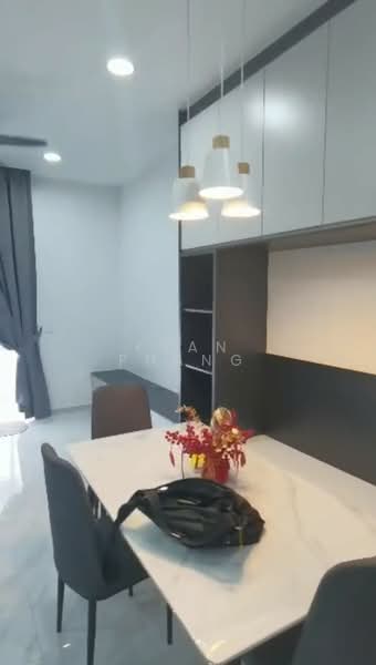 Servis Apartment untuk Dijual di Equine Residence - Kean Phang - Dining Room - PropertyGuru.com.my
