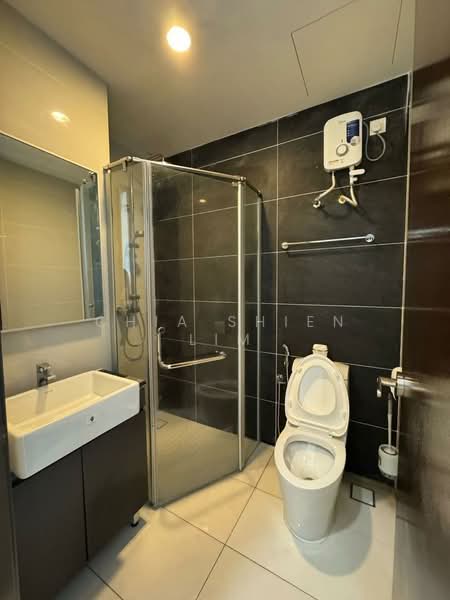 Condominium for Rent at Kings Bay @ Country Garden Danga Bay - Chia Shien Lim - PropertyGuru.com.my