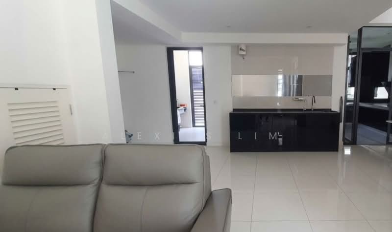 Rumah Teres untuk Dijual di Medini (Iskandar Puteri (Nusajaya)) - Alexius Lim - Living Room - PropertyGuru.com.my