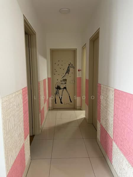 Service Residence for Rent at V Residence 2 @ Sunway Velocity - Melody Soong - Corridor - PropertyGuru.com.my