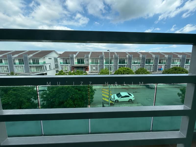 Rumah Teres 3 Tingkat untuk Dijual di Kajang (Selangor) - Mu'izz Halim - Exterior - PropertyGuru.com.my