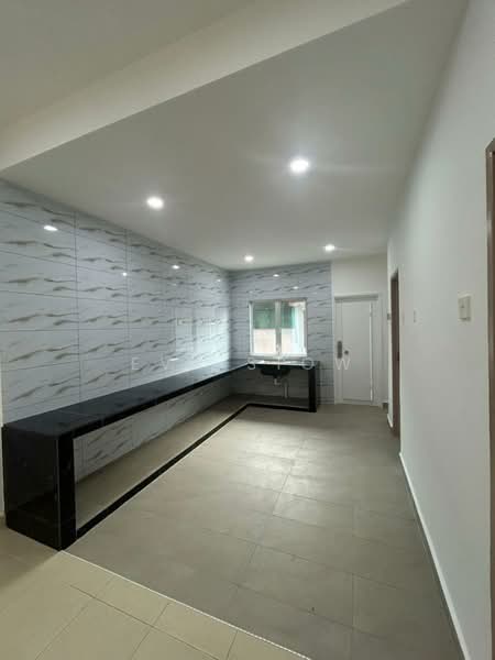 1-storey Terraced House for Sale in Taman Nusa Bestari (Iskandar Puteri (Nusajaya)) - Eva Siow - Kitchen - PropertyGuru.com.my