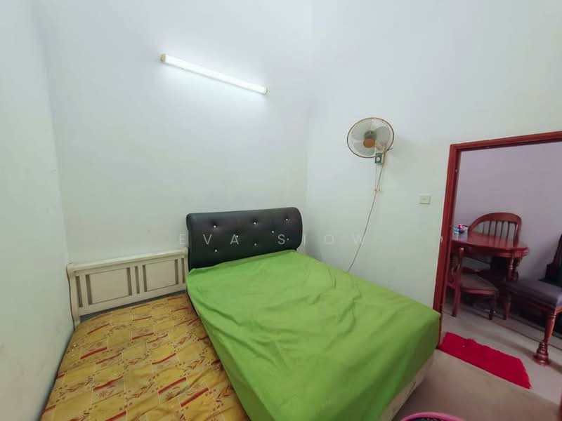 1-storey Terraced House for Sale in Taman Nusa Bestari (Iskandar Puteri (Nusajaya)) - Eva Siow - Bedroom - PropertyGuru.com.my