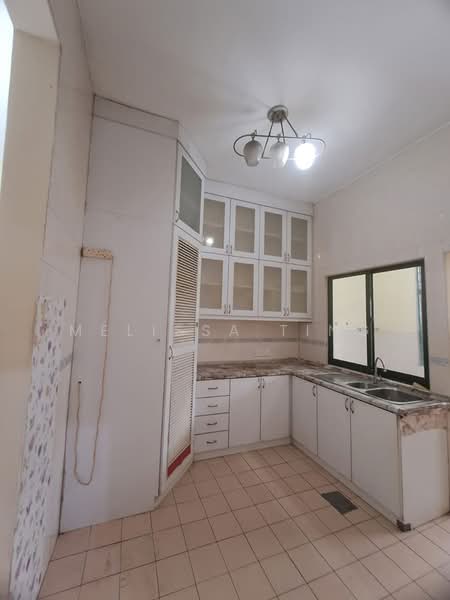 Rumah Teres 2 Tingkat untuk Dijual di Taman Puchong Prima (Puchong) - Melissa Ting - Kitchen - PropertyGuru.com.my