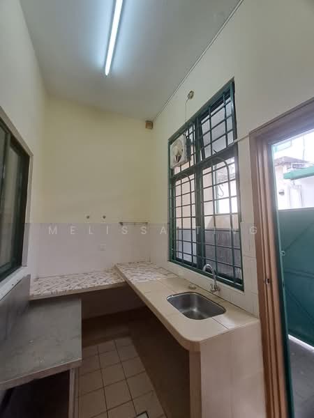 Rumah Teres 2 Tingkat untuk Dijual di Taman Puchong Prima (Puchong) - Melissa Ting - Kitchen - PropertyGuru.com.my