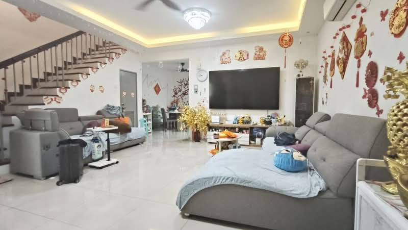 Rumah Teres 2 Tingkat untuk Disewa di Mutiara Rini (Skudai) - William Loke - Living Room - PropertyGuru.com.my