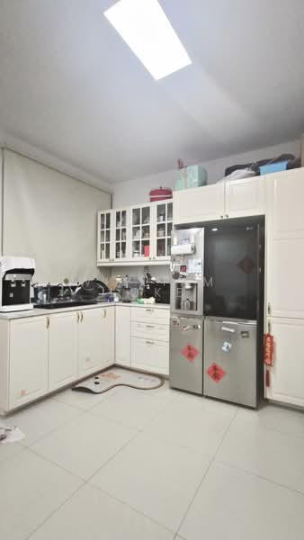 Rumah Teres 2 Tingkat untuk Disewa di Mutiara Rini (Skudai) - William Loke - Kitchen - PropertyGuru.com.my