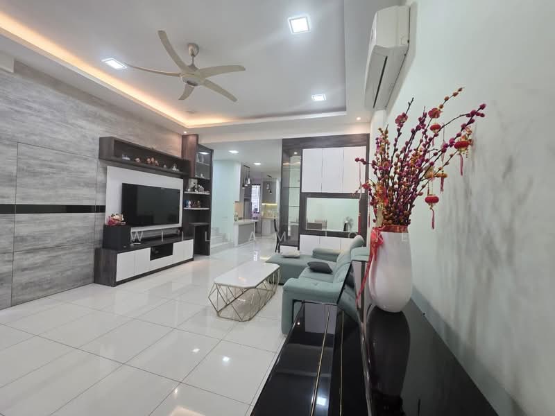 Rumah Teres 2 Tingkat untuk Dijual di Setia Tropika (Johor Bahru) - William Loke - Living Room - PropertyGuru.com.my