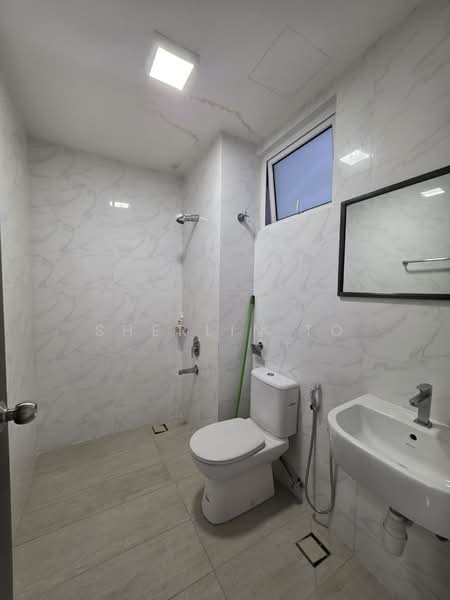 Servis Apartment untuk Dijual di Twin Galaxy (Dwi Galaksi) - Sherlin To - Bathroom - PropertyGuru.com.my