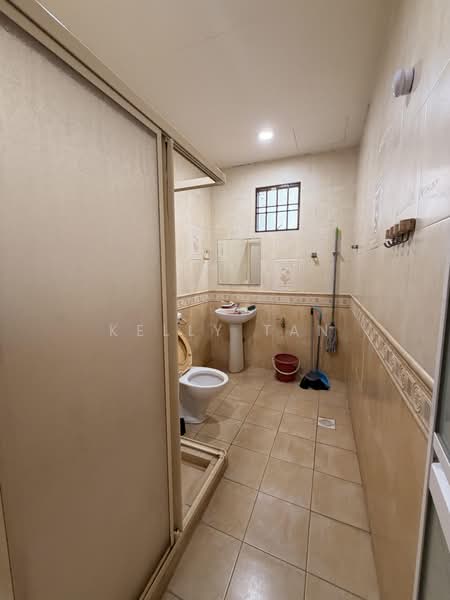 Rumah Teres 2 Tingkat untuk Disewa di Bandar Mahkota Cheras (Cheras) - Kelly Tan - Bathroom - PropertyGuru.com.my