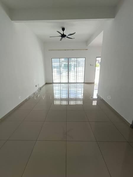 Rumah Teres 2 Tingkat untuk Disewa di Bandar Meru Raya (Ipoh) - Kelvin Chong - Living Room - PropertyGuru.com.my