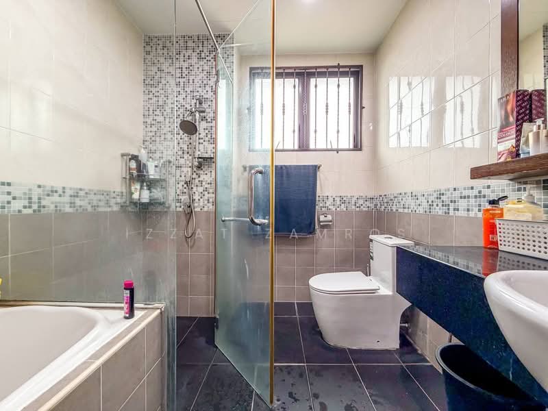 Bungalow for Sale in Bukit Rahman Putra (Sungai Buloh) - Izzat Zamros - PropertyGuru.com.my