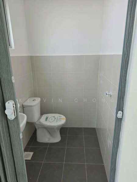2-storey Terraced House for Rent in Taman Klebang Restu (Chemor) - Kelvin Chong - Bathroom - PropertyGuru.com.my